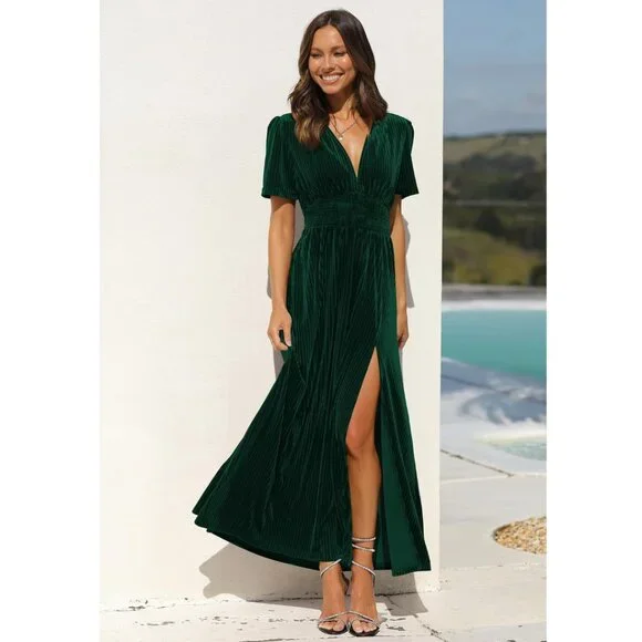 Romantic Velvet Maxi Dress - Picture 2 of 4